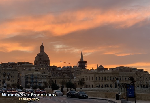 EP25 - #RightNow Malta: Valletta - sunset